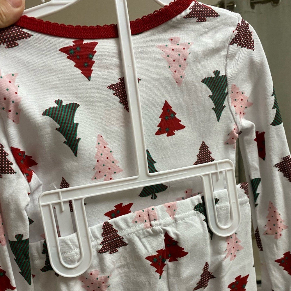 NWT Bundle of 2 Pajamas - Picture 5 of 5